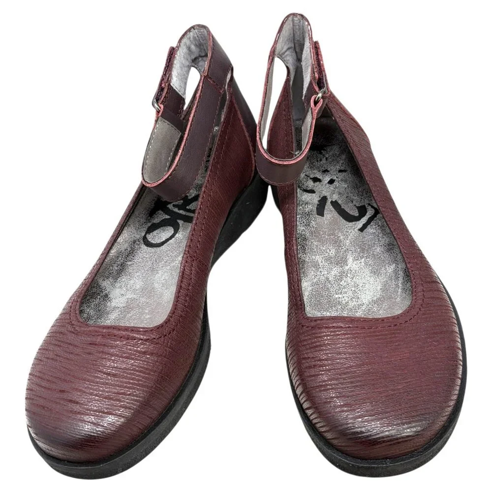 OTBT Scamper Burgundy Leather Ankle Strap‎ Wedge Loafers